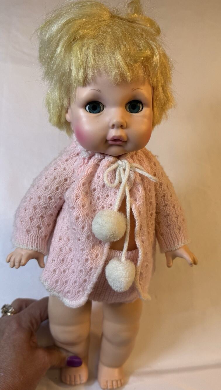 Vintage 1960’s Baby Doll All Vinyl 1960’s EEGEE Goldberger Manufactured Eye Open